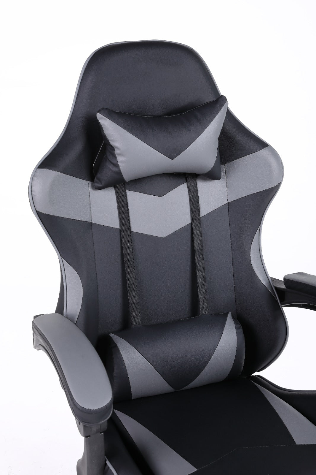 Gaming Chair with Footrest – Ergonomic Reclining Office & Gaming Chair