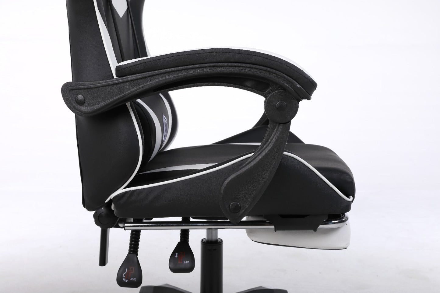 Gaming Chair with Footrest – Ergonomic Reclining Office & Gaming Chair