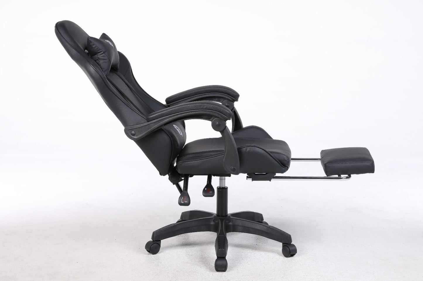 Gaming Chair with Footrest – Ergonomic Reclining Office & Gaming Chair