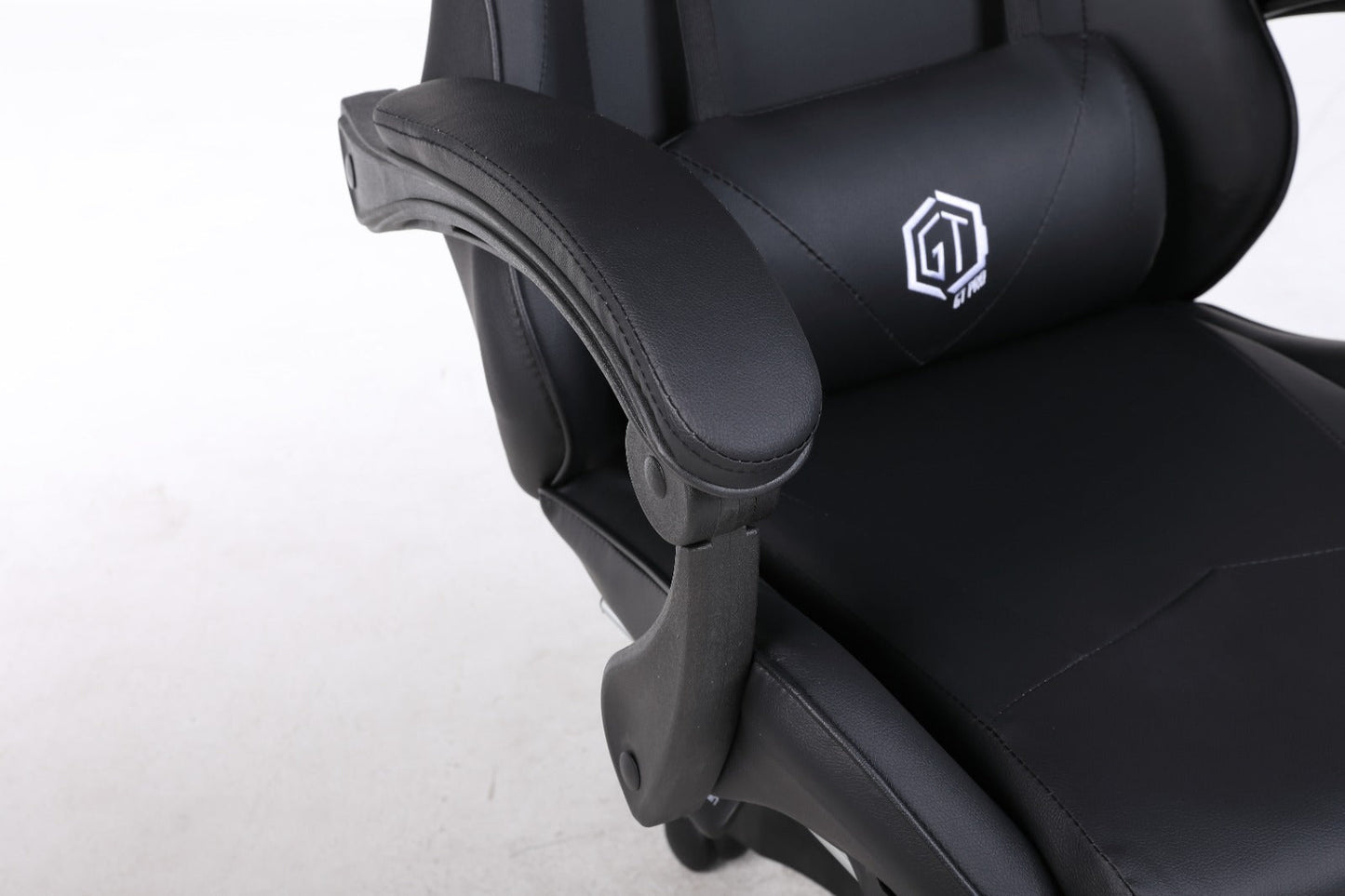 Gaming Chair with Footrest – Ergonomic Reclining Office & Gaming Chair