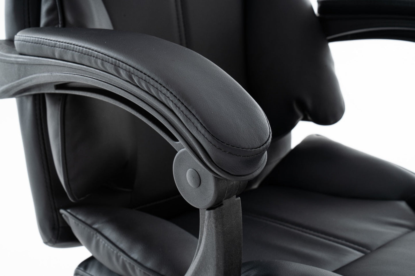 Gaming Chair with Footrest – Ergonomic Reclining Office & Gaming Chair